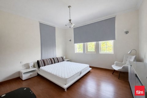 Villa para arrendamento em Jumeirah Islands, Dubai, EAU 4 quartos, 1002 m2 № 701340 - foto 18