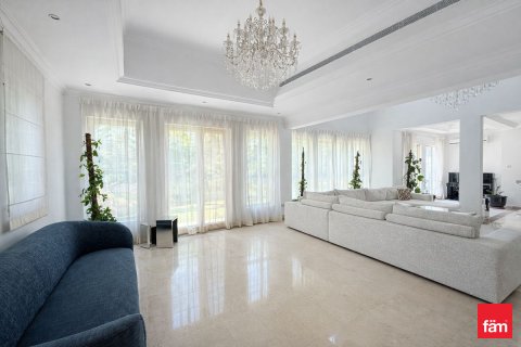 Villa para arrendamento em Jumeirah Islands, Dubai, EAU 4 quartos, 1002 m2 № 701340 - foto 7