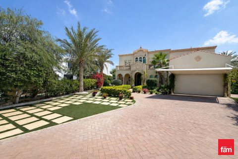 Villa in Jumeirah Islands, Dubai, VAE: 4 Schlafzimmer, 1002 m2 Nr. 701340