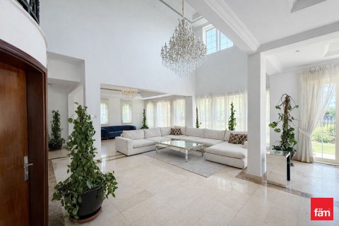 Villa para arrendamento em Jumeirah Islands, Dubai, EAU 4 quartos, 1002 m2 № 701340 - foto 6