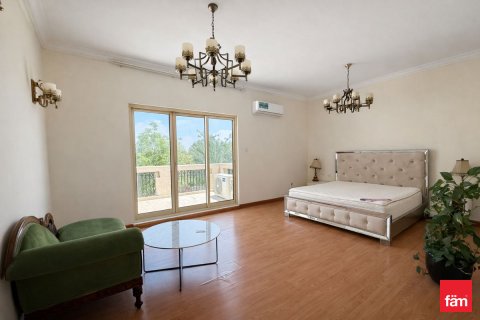 Villa para arrendamento em Jumeirah Islands, Dubai, EAU 4 quartos, 1002 m2 № 701340 - foto 15