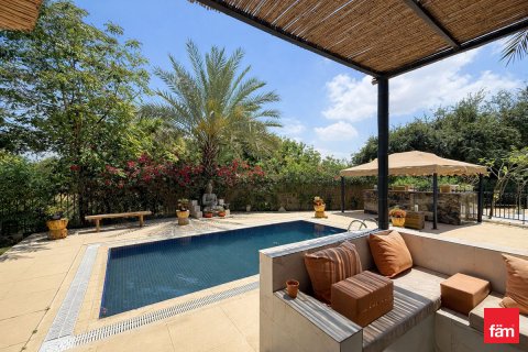 Villa para arrendamento em Jumeirah Islands, Dubai, EAU 4 quartos, 1002 m2 № 701340 - foto 25
