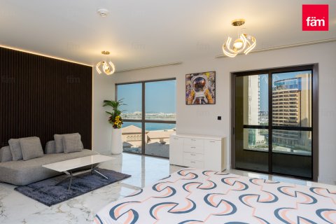 Apartment in Dubai, UAE 66.3 sq.m. № 695287 - photo 7