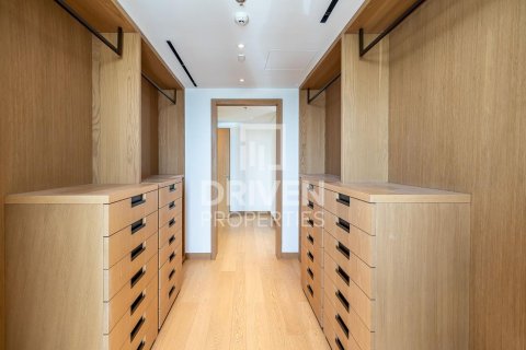 Apartament në Jumeirah, Dubai, Emiratet e Bashkuara Arabe 3 dhoma gjumi, 243 m2. № 654900 - Foto 15