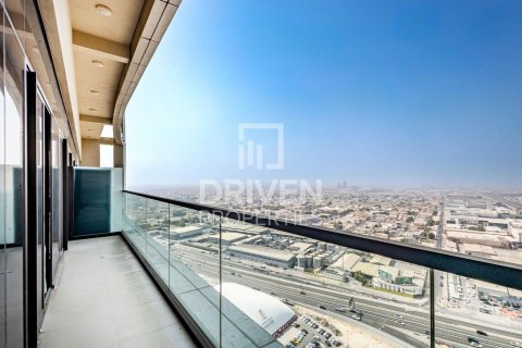 Apartment sa Business Bay, Dubai, UAE 2 silid-tulugan, 76 sq.m. № 655364 - larawan 13