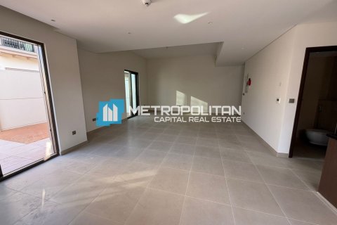 Townhouse in Khalifa City, Abu Dhabi, UAE 3 bedrooms, 171 sq.m. № 651781 - photo 2