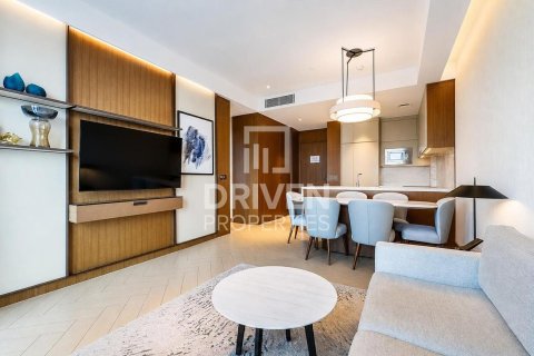 Apartment in Downtown Dubai (Downtown Burj Dubai), Dubai, UAE 2 bedrooms, 116.59 sq.m. № 762595 - photo 2