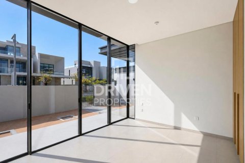 וילה להשכרה ב Dubai Hills Estate, Dubai, איחוד האמירויות  5 חדרי שינה, 649.02 מ"ר, מספר 762601 - תמונה 7