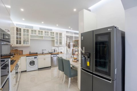 Apartament de vânzare în Dubai, EAU 2 dormitoare, 160.63 mp.  №761932 - poză 5