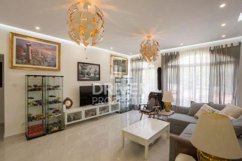 Apartament de vânzare în Dubai, EAU 2 dormitoare, 160.63 mp.  №761932 - poză 3