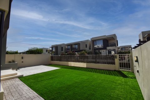 Vila u gradu Dubai Hills Estate, UAE 4 spavaće sobe, 194.6 m2 Br. 670085 - Slika 18
