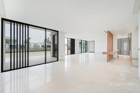 Villa en alquiler en Dubai, EAU 6 dormitorios, 860.5 m2 № 670091 - foto 4
