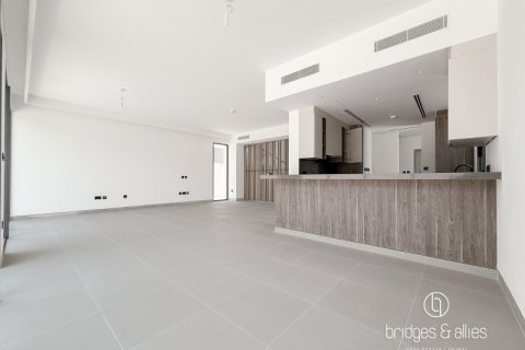 Vilë në Dubai, Emiratet e Bashkuara Arabe 5 dhoma gjumi, 450.6 m2. № 670090 - Foto 4