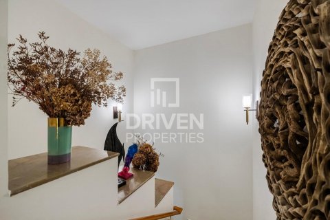 Vilë në Meadows, Dubai, Emiratet e Bashkuara Arabe 4 dhoma gjumi, 559 m2. № 603682 - Foto 17