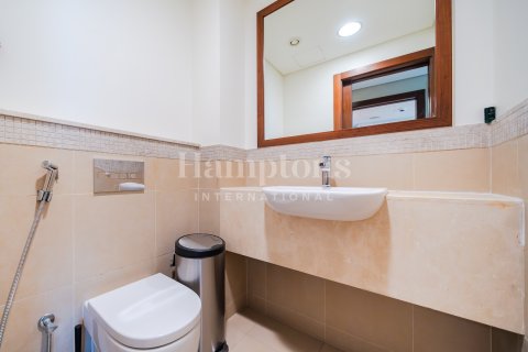 Apartment in Downtown Dubai (Downtown Burj Dubai), UAE 2 bedrooms, 134.92023981 sq.m. № 680546 - photo 8