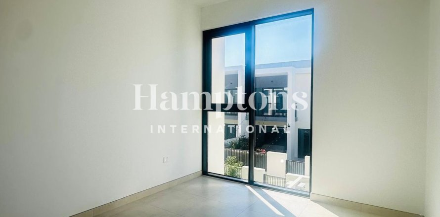 Rijtjeshuis in Town Square, Dubai, VAE 3 slaapkamers, 174 vr.m. nr 680547