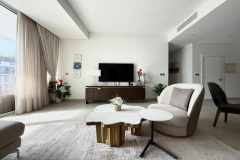 Apartment in Palm Jumeirah, Dubai, UAE 2 bedrooms, 137 sq.m. № 611347 - photo 2