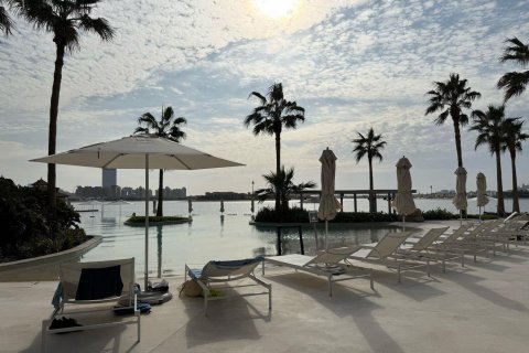 Apartment in Palm Jumeirah, Dubai, UAE 2 bedrooms, 137 sq.m. № 611347 - photo 16