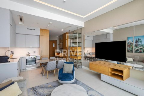 דירה למכירה ב Business Bay, Dubai, איחוד האמירויות  1 חדר שינה, 108 מ"ר, מספר 654341 - תמונה 2