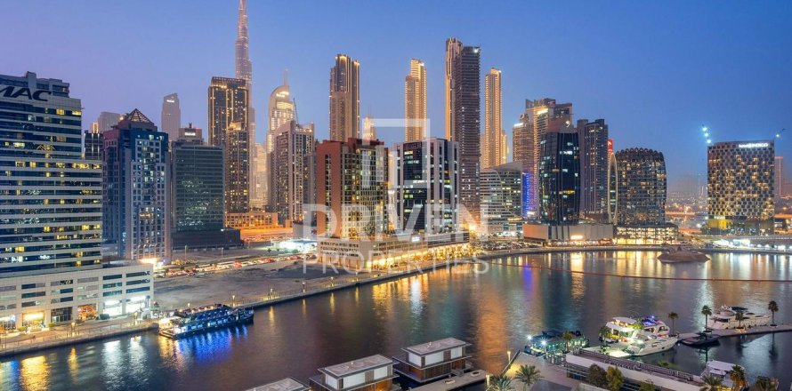Apartament në Business Bay, Dubai, Emiratet e Bashkuara Arabe 1 dhomë gjumi, 60 m2. № 654338