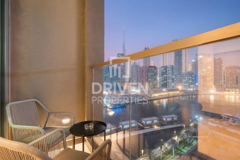 Apartament në Business Bay, Dubai, Emiratet e Bashkuara Arabe 1 dhomë gjumi, 60 m2. № 654338 - Foto 22