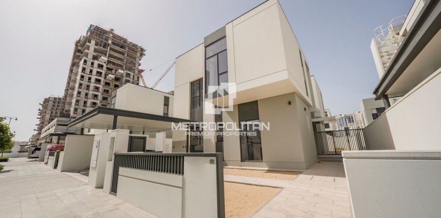 Vilë në Al Furjan, Dubai, Emiratet e Bashkuara Arabe 4 dhoma gjumi, 279 m2. № 592745