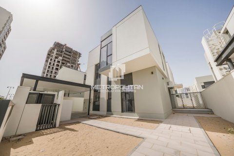 Vilë në Al Furjan, Dubai, Emiratet e Bashkuara Arabe 4 dhoma gjumi, 279 m2. № 592745 - Foto 2