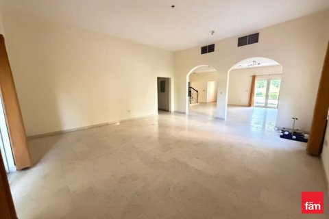 Villa in affitto a Dubai, EAU 5 camere da letto, 673.9 mq. № 660548 - foto 2