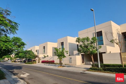 Vila u gradu Dubai, UAE 5 spavaće sobe, 960.1 m2 Br. 660550 - Slika 8
