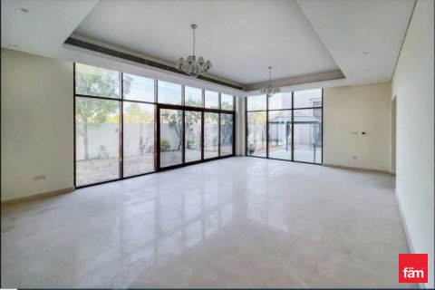 Vila u gradu Dubai, UAE 5 spavaće sobe, 960.1 m2 Br. 660550 - Slika 2