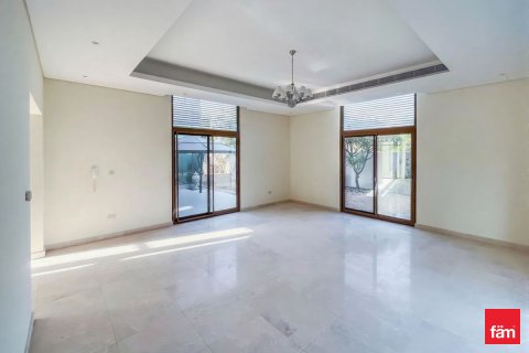 Vila u gradu Dubai, UAE 5 spavaće sobe, 960.1 m2 Br. 660550 - Slika 7