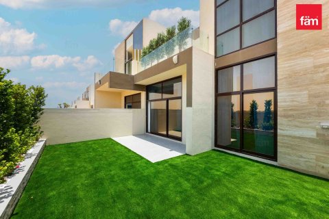 Kaupunkipientalo Dubai, Arabiemiraatit 4 makuuhuonetta, 215.5 m2 № 646948 - kuva 1