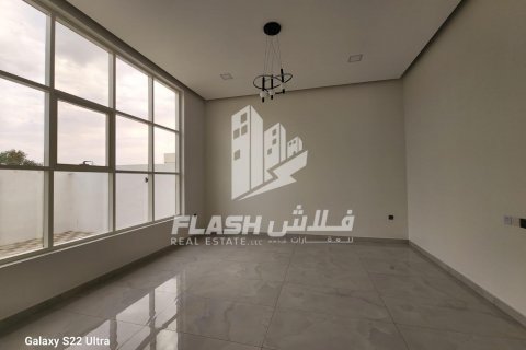 Vila di Khuzam, Ras Al Khaimah, UAE 4 bilik tidur, 349.7 meter persegi № 611779 - foto 4