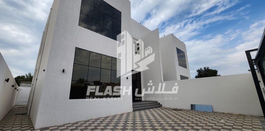 Vila di Khuzam, Ras Al Khaimah, UAE 4 bilik tidur, 349.7 meter persegi № 611779
