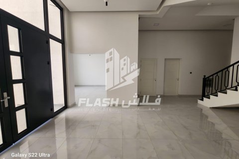 Vila di Khuzam, Ras Al Khaimah, UAE 4 bilik tidur, 349.7 meter persegi № 611779 - foto 3