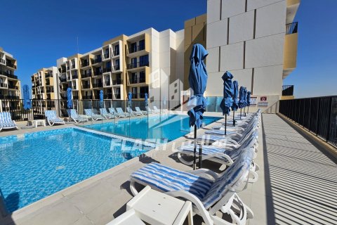 Apartment in Al Hamra Village, Ras Al Khaimah, UAE 2 bedrooms, 120.7 sq.m. № 611671 - photo 17