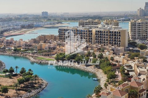 Apartment in Al Hamra Village, Ras Al Khaimah, UAE 2 bedrooms, 120.7 sq.m. № 611671 - photo 3
