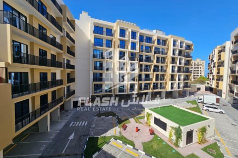 Apartment in Al Hamra Village, Ras Al Khaimah, UAE 2 bedrooms, 120.7 sq.m. № 611671 - photo 16