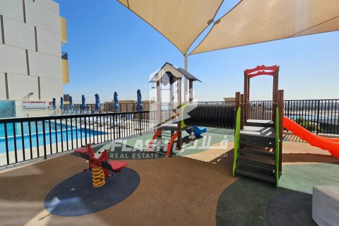 Apartment in Al Hamra Village, Ras Al Khaimah, UAE 2 bedrooms, 120.7 sq.m. № 611671 - photo 18