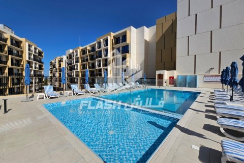 Apartment in Al Hamra Village, Ras Al Khaimah, UAE 2 bedrooms, 120.7 sq.m. № 611671 - photo 15