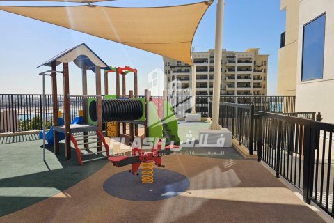 Apartment in Al Hamra Village, Ras Al Khaimah, UAE 2 bedrooms, 120.7 sq.m. № 611671 - photo 5