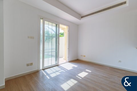 Villa till försäljning i The Springs, Dubai, UAE 3 sovrum, 240 kvm Nr. 666608 - fotografi 24