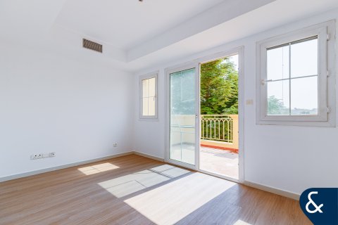 Villa till försäljning i The Springs, Dubai, UAE 3 sovrum, 240 kvm Nr. 666608 - fotografi 13