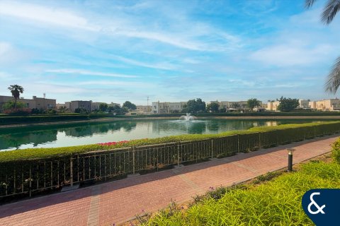 Villa till försäljning i The Springs, Dubai, UAE 3 sovrum, 240 kvm Nr. 666608 - fotografi 3