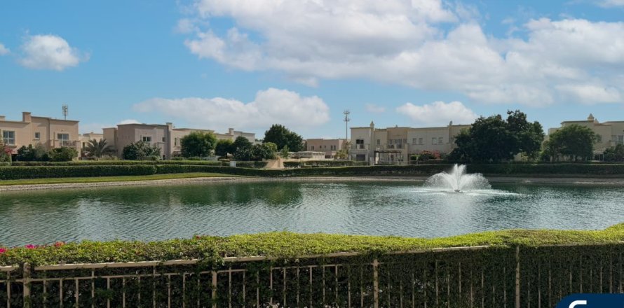 וילה ב The Springs, Dubai, איחוד האמירויות 3 חדרי שינה, 240 מ"ר מספר 666608