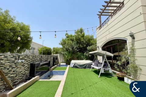 וילה למכירה ב Mudon, Dubai, איחוד האמירויות 4 חדרי שינה, 354 מ"ר, מספר 666604 - תמונה 1