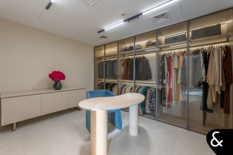 Apartament na sprzedaż w Palm Jumeirah, Dubai, ZEA 4 sypialnie, 684 mkw., nr 666602 - zdjęcie 17