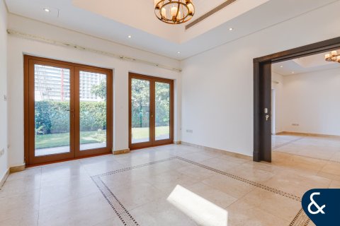 Vila u Al Furjan, Dubai, UAE 3 spavaćih soba, 357 m2 Br. 666603 - fotografija 10