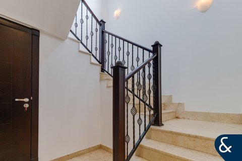 Vila u Al Furjan, Dubai, UAE 3 spavaćih soba, 357 m2 Br. 666603 - fotografija 12