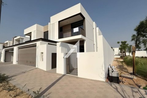 Dubai, संयुक्त अरब अमीरात में विला, 4 बेडरूम, 360 वर्ग मीटर, संख्या 646441 - फ़ोटो 19